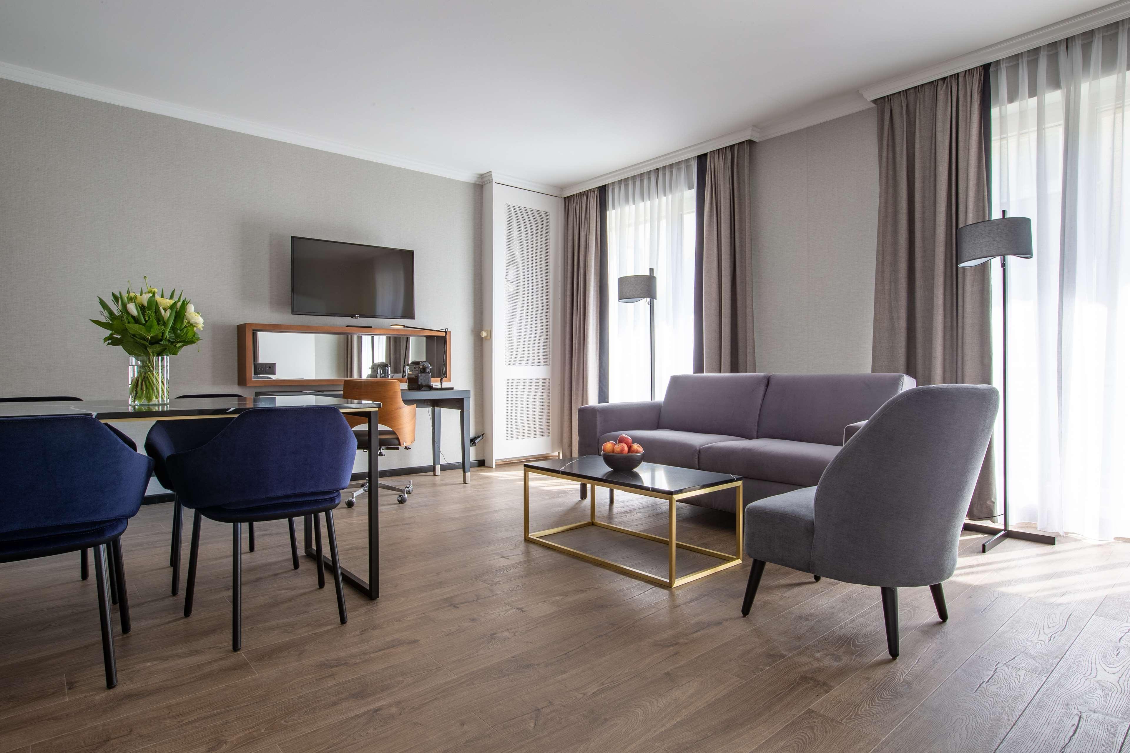 Hotel Radisson Blu, Basilea Esterno foto