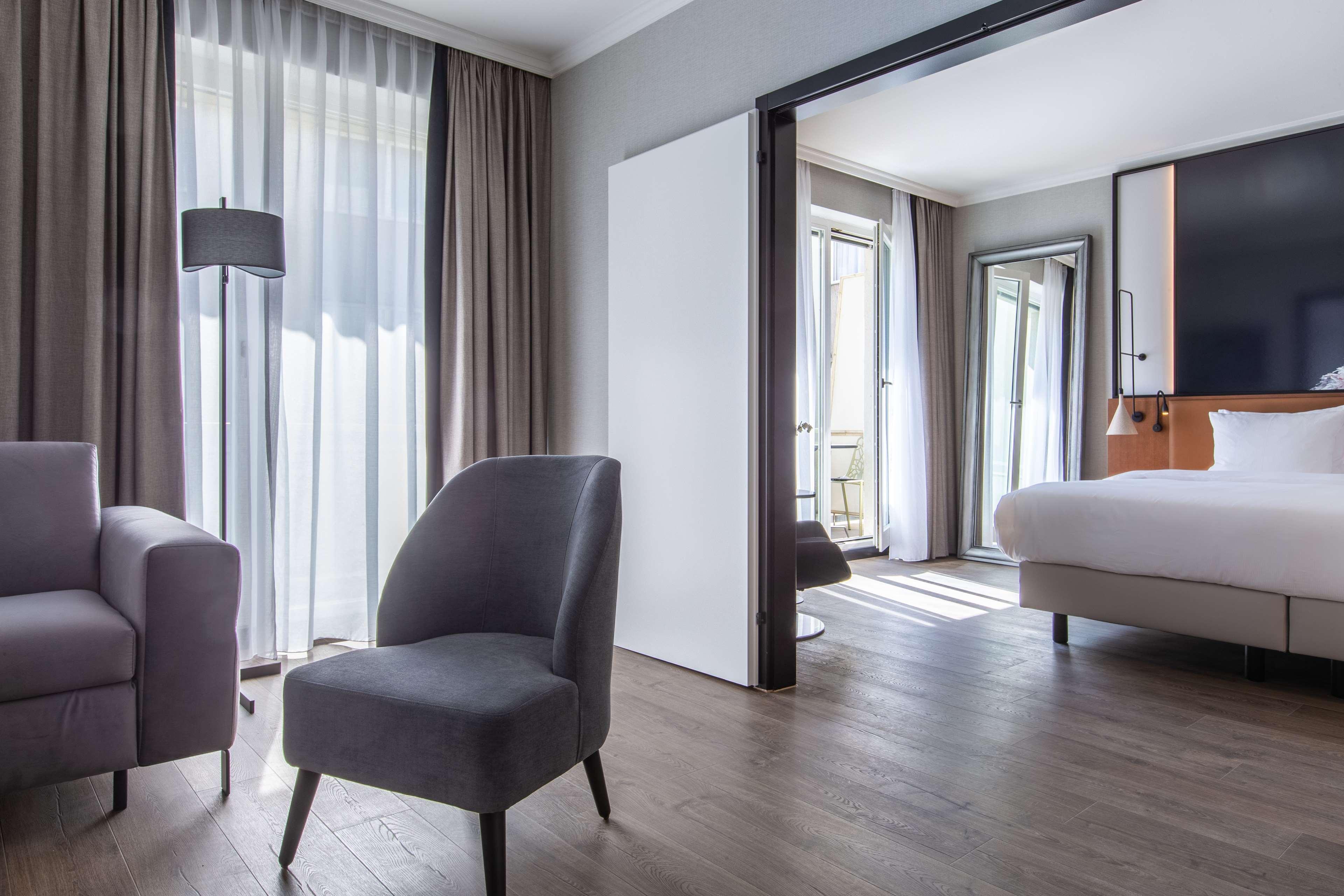 Hotel Radisson Blu, Basilea Esterno foto