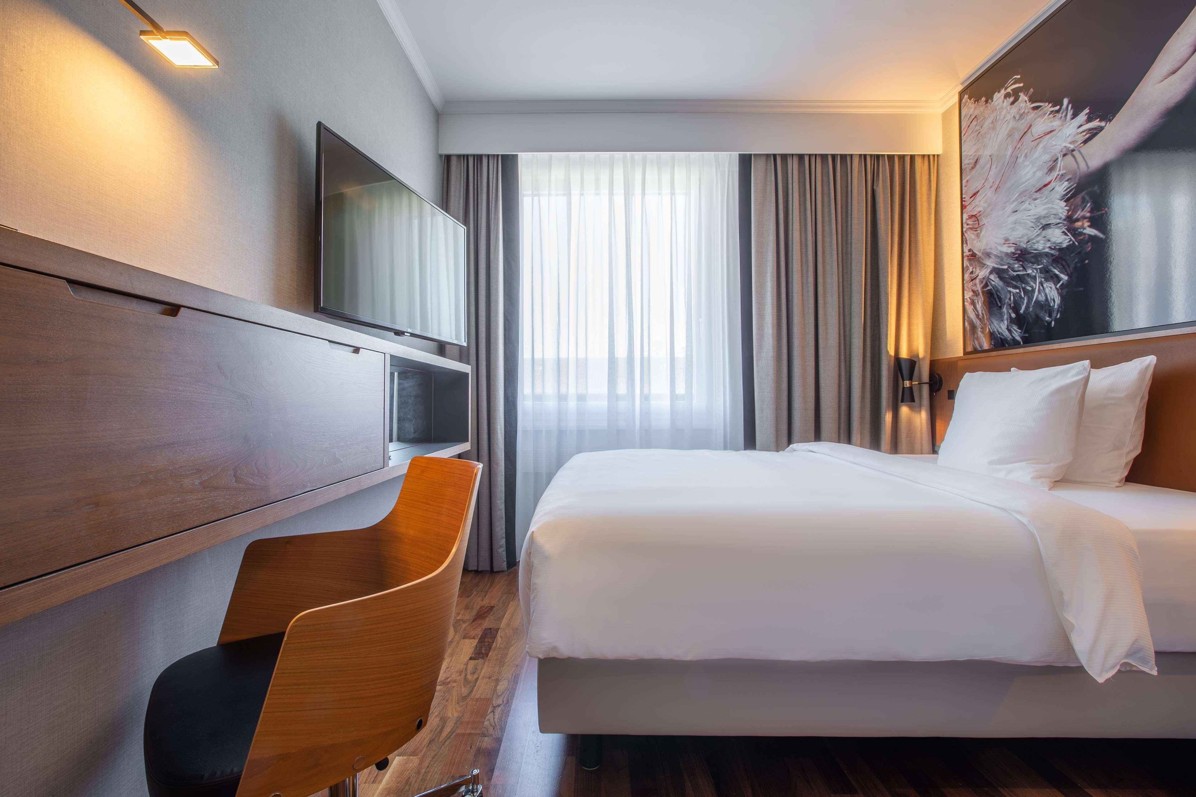 Hotel Radisson Blu, Basilea Esterno foto