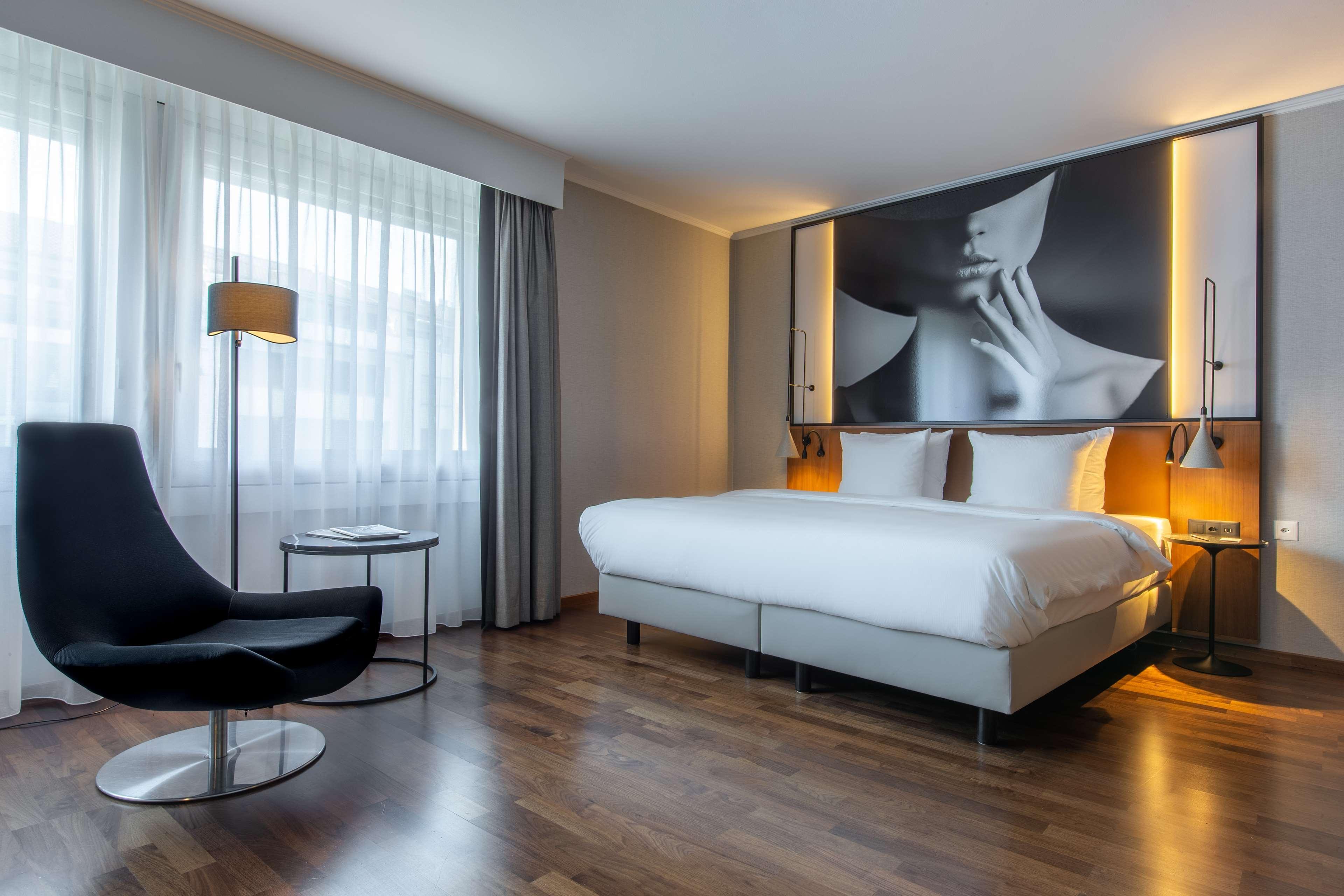 Hotel Radisson Blu, Basilea Esterno foto