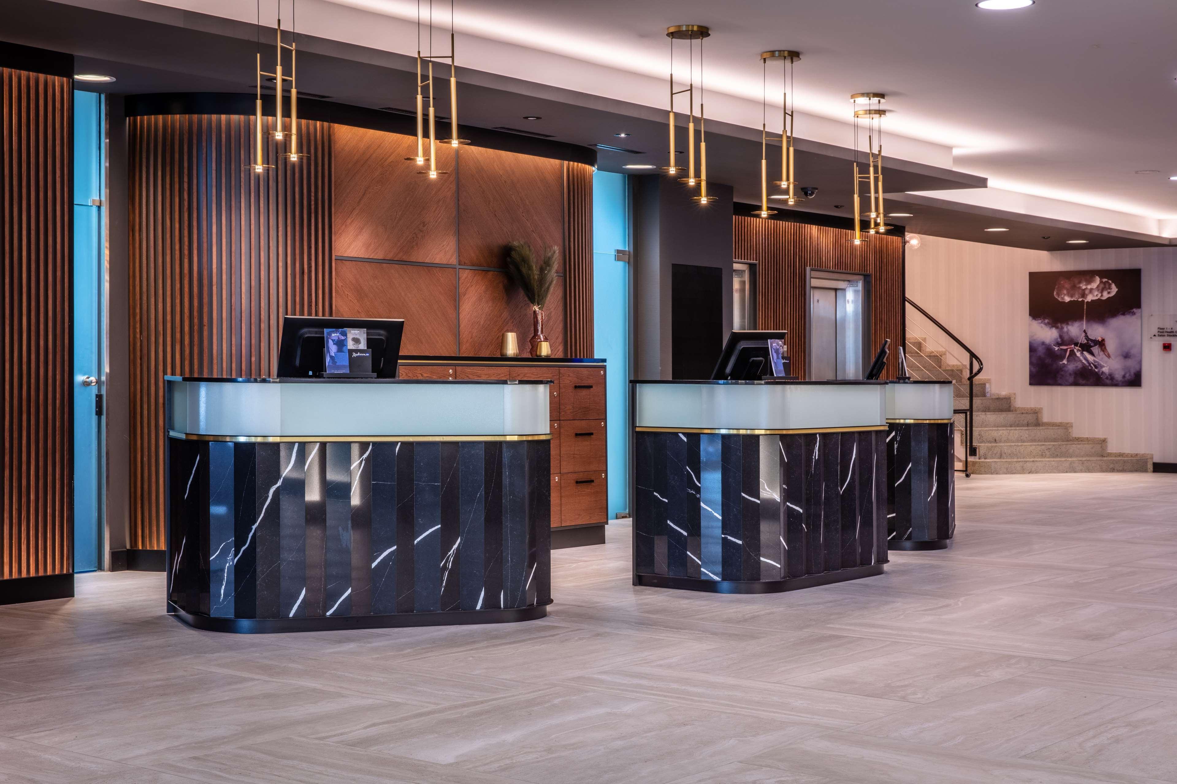 Hotel Radisson Blu, Basilea Esterno foto